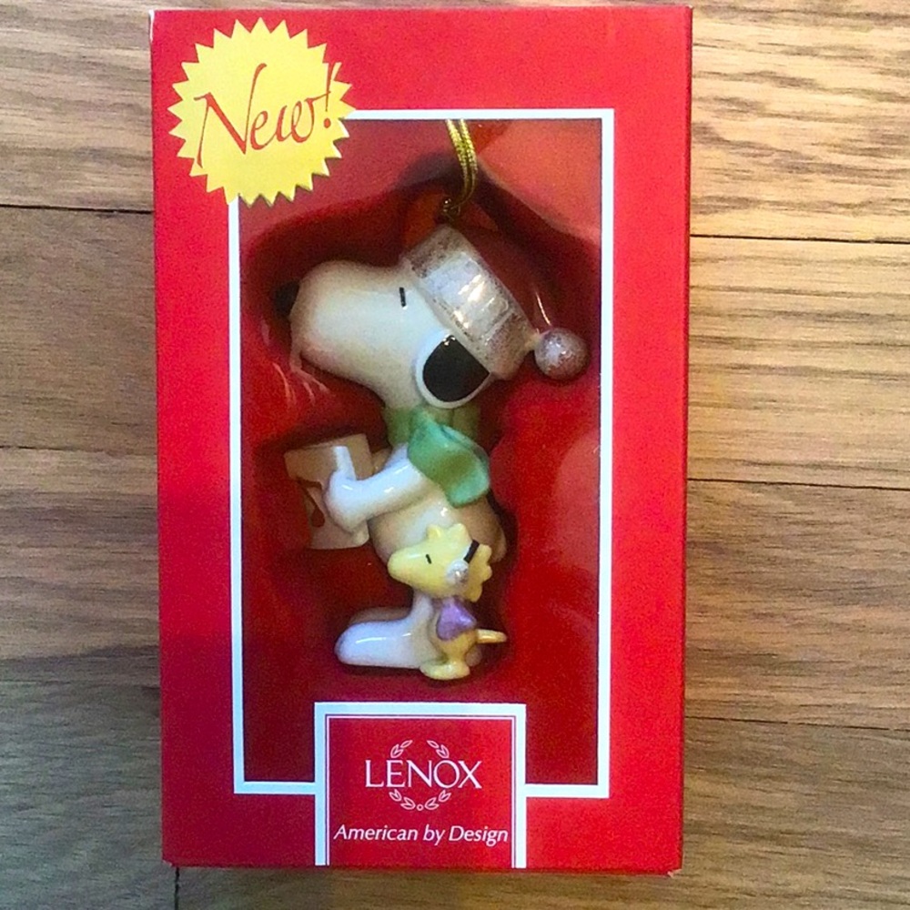 Lenox Snoopy and Woodstock Ornament - White and Green new in box.